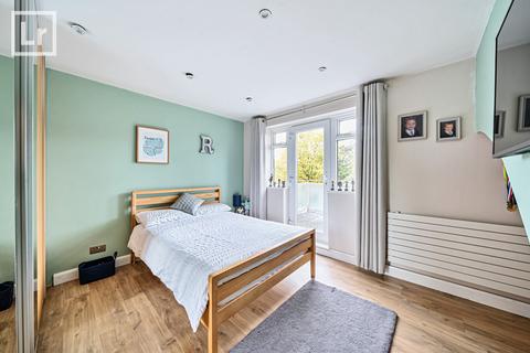 141 Evelyn Avenue, Ruislip, HA4 8AB
