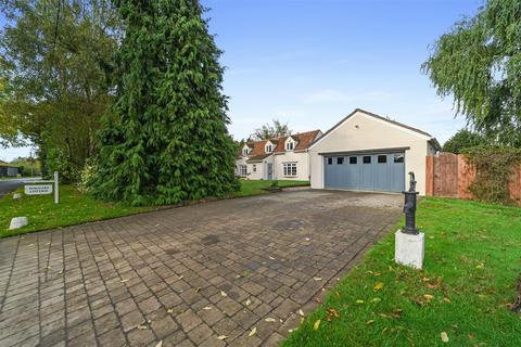 4 bedroom cottage for sale, Colchester Road, Wix, Manningtree