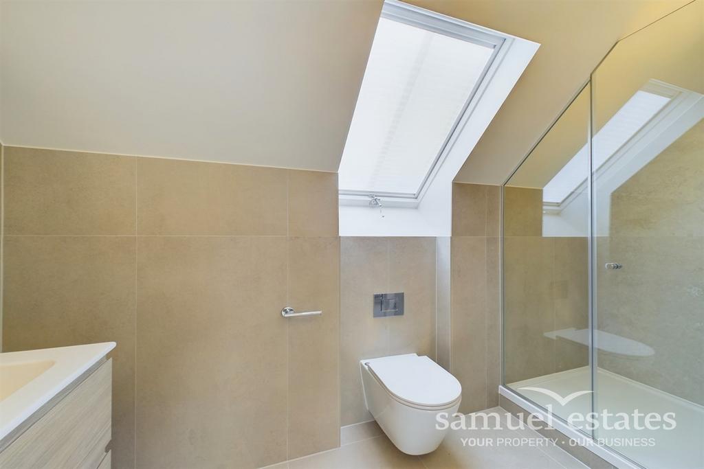 En suite Bathroom