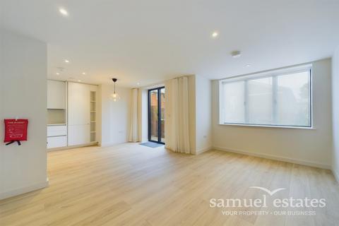 2 bedroom apartment to rent, Voss Court, London, SW16