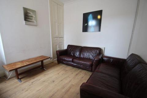 3 bedroom terraced house to rent, Thirlmere Street, Leicester