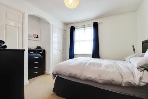 2 bedroom flat for sale, Herschel Close, Swindon, SN25