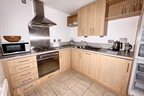 2 bedroom flat for sale, Mill Road, Gateshead, Tyne and Wear, NE8 3QZ