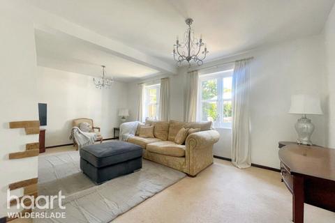 4 bedroom detached house for sale, Claridge Court, Gillingham