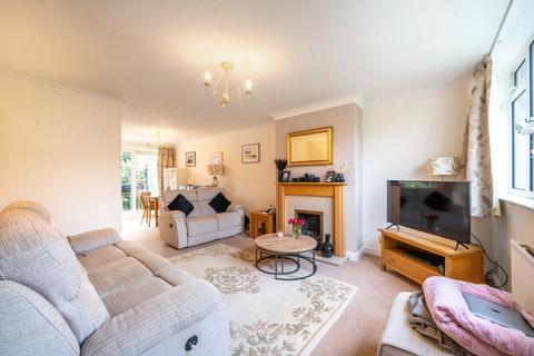 3 bedroom semi-detached house for sale, Meadow Way, Berkshire RG41