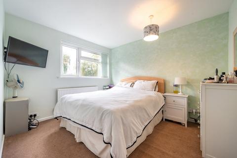 3 bedroom semi-detached house for sale, Meadow Way, Berkshire RG41