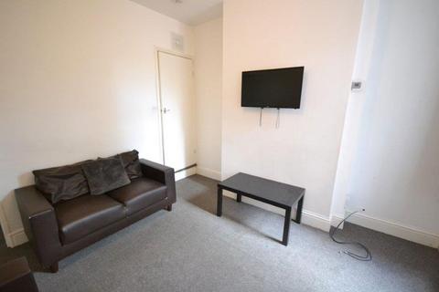 3 bedroom terraced house to rent, Jarrom Street, Leicester