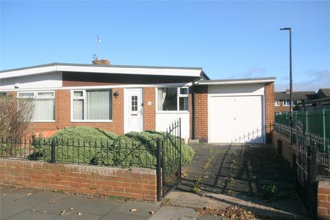 2 bedroom bungalow for sale, Dene Gardens, Monkseaton, NE25