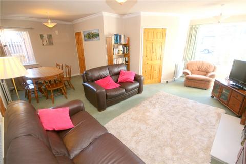 2 bedroom bungalow for sale, Dene Gardens, Monkseaton, NE25