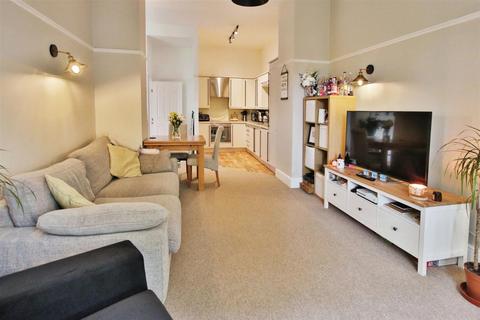 2 bedroom apartment for sale, Knowle Avenue, Knowle, Fareham