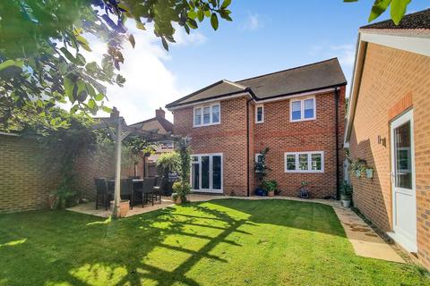 4 bedroom detached house for sale, Yeomans Bridge Crescent, Guildford GU12