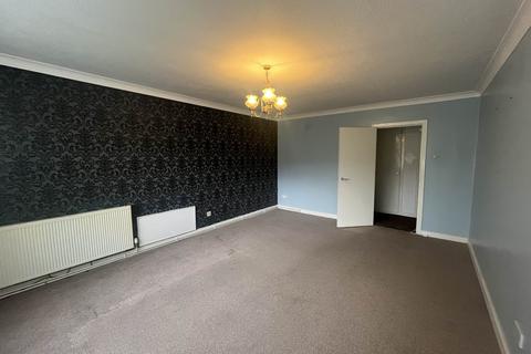 2 bedroom flat to rent, Standmoor Court, Park Lan, Manchester