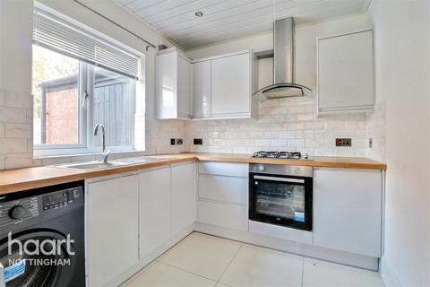 2 bedroom semi-detached house to rent, Kennington Road, Nottingham