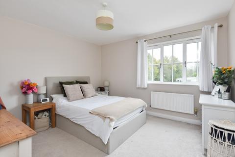 2 bedroom terraced house for sale, Manor House Drive, Kingsnorth