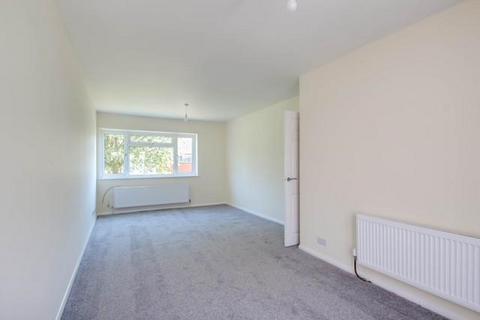 3 bedroom terraced house to rent, Hollingworth Way, Westerham TN16