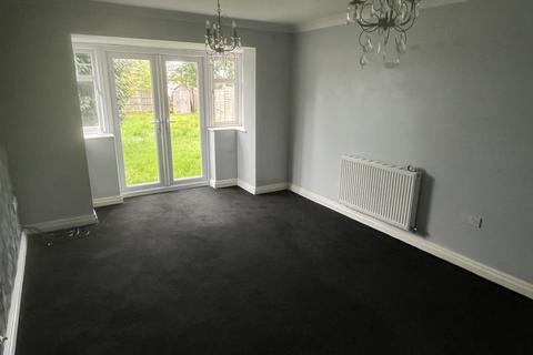 4 bedroom house for sale, Royal Avenue, Leyland PR25