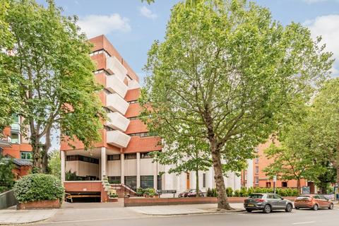 3 bedroom apartment to rent, St. Johns Wood Road London NW8