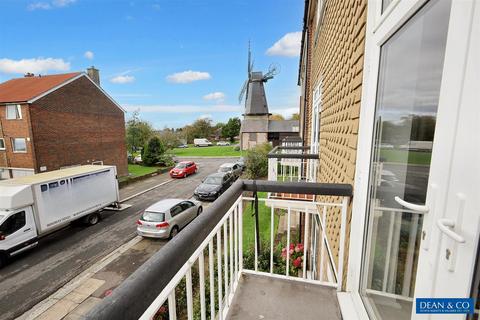 2 bedroom flat for sale, Holmes Avenue, Hove