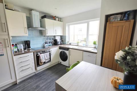 2 bedroom flat for sale, Holmes Avenue, Hove