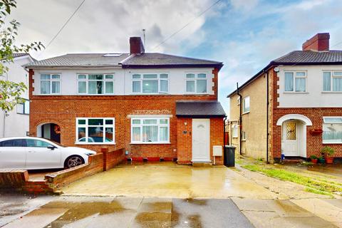 3 bedroom semi-detached house to rent, Parkfield Avenue, Northolt, UB5