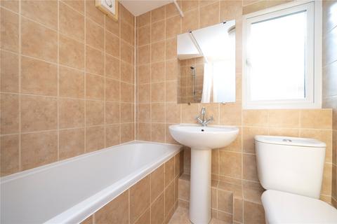 1 bedroom flat to rent, Hunters Lane, Leavesden, Watford, Hertfordshire