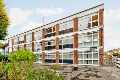 2 bedroom apartment for sale, Blake Hall Road, Wanstead