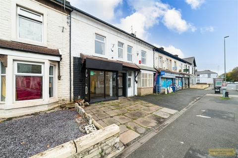 Property to rent, Blackburn Road, Darwen