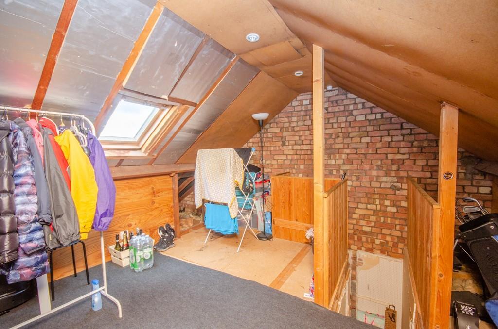 Loft room.jpg