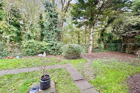 20 Spinney Close, Glen Parva, Leicester, LE2 9NJ