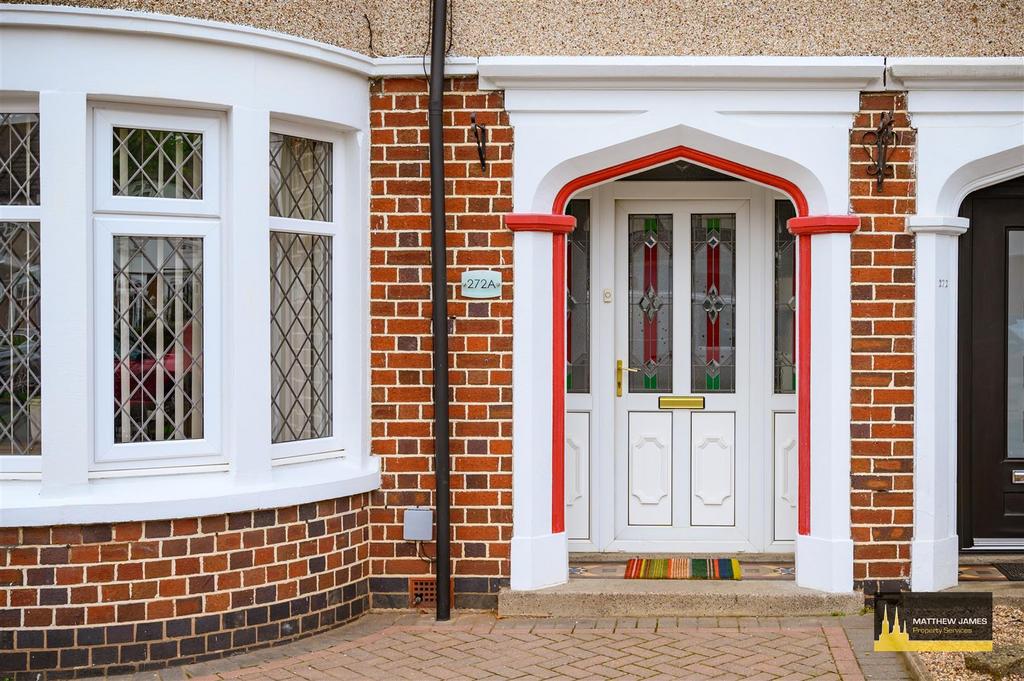 Front Garden / Parking