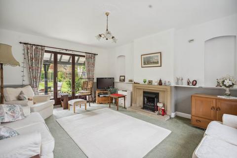 5 bedroom detached house for sale, Station Road, Tring