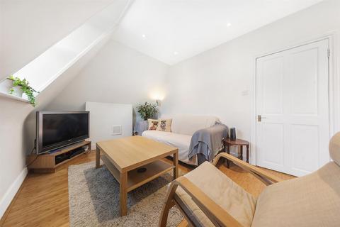 2 bedroom flat to rent, Dalberg Road, SW2