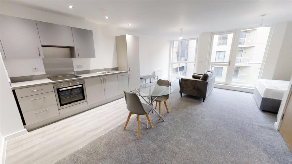 Amazing studio apartment with river views