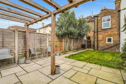 3 bedroom terraced house for sale, West Road, Shoeburyness SS3