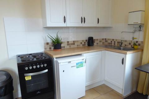 1 bedroom flat to rent, Trinity Street, Huddersfield HD1