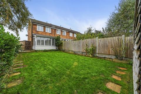 3 bedroom terraced house for sale, Lydgate Close, Lawford, Manningtree