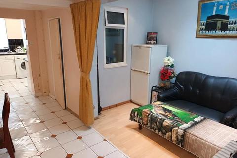 27 Randolph Road, Southall, UB1 1BL