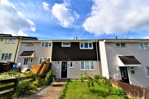 3 bedroom terraced house to rent, Hampshire Close Walderslade ME5