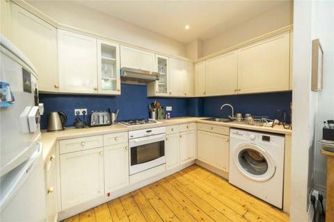 2 bedroom flat to rent, Sinclair Road, London W14