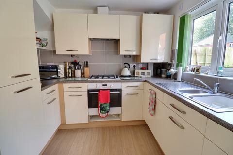 3 bedroom end of terrace house for sale, TAYLOR CLOSE, PURBROOK