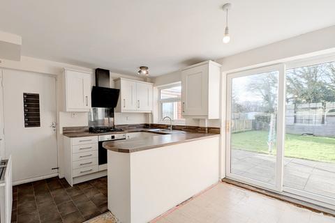 112 Briar, Tamworth, B77 4DZ