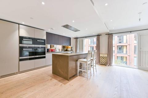 4 bedroom flat for sale, Central Avenue, Fulham, London, SW6