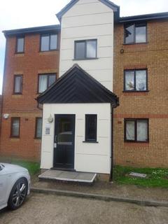 1 bedroom flat to rent, Plowman Close, Edmonton