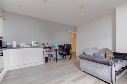 2 bedroom apartment for sale, Stratford Road, Solihull B90