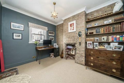 3 bedroom house for sale, Keble Street, London SW17