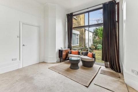 1 bedroom flat for sale, Earlsfield Road, London SW18