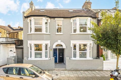 3 bedroom maisonette for sale, Steerforth Street, London SW18