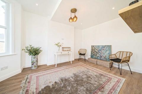 1 Steerforth Street, London, SW18 4HH