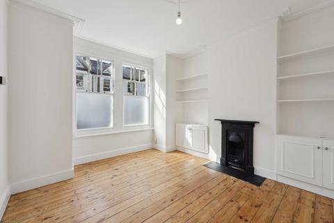 2 bedroom flat for sale, Treport Street, London SW18