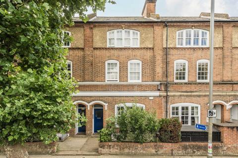 2 bedroom flat for sale, Magdalen Road, London SW18